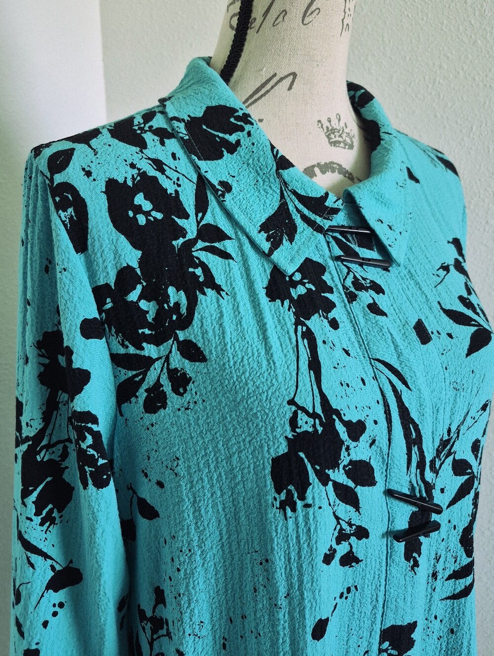 Ali Miles Floral green toggle button tunic Crinkle shirt size M Abstract artsy - Picture 13 of 16